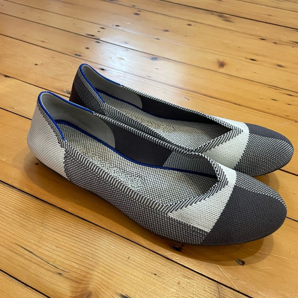 Rothy’s colorblock cap toe grey flats